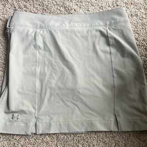 SIZE 2 UNDER ARMOUR TAN TENNIS SKIRT